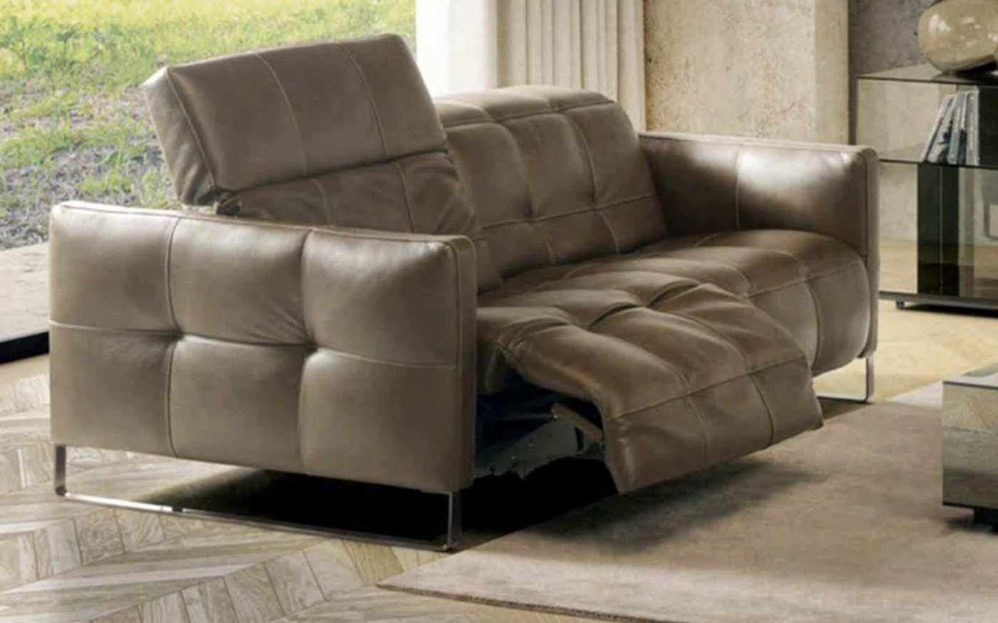 Harbor Power Sofa overview