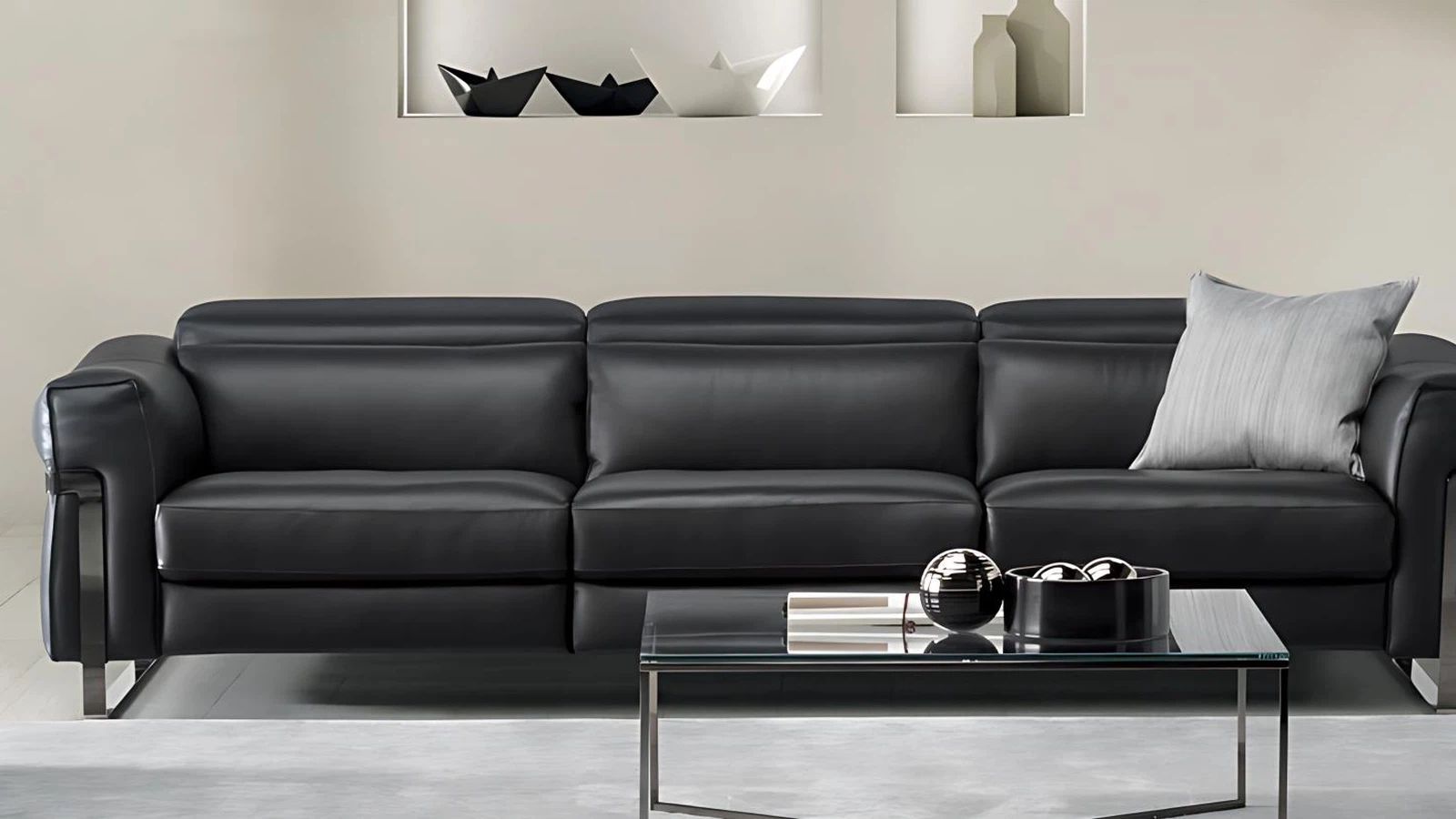CAVENRO Noir Frame Sofa premium media room seating